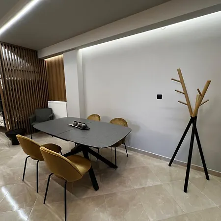 -fine Living Apartment