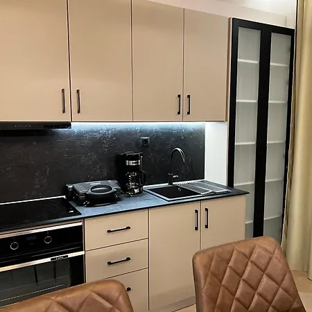 -fine Living Vevi